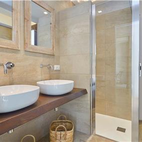 4  bedroom villa with pool, Scopello, sleeps 8